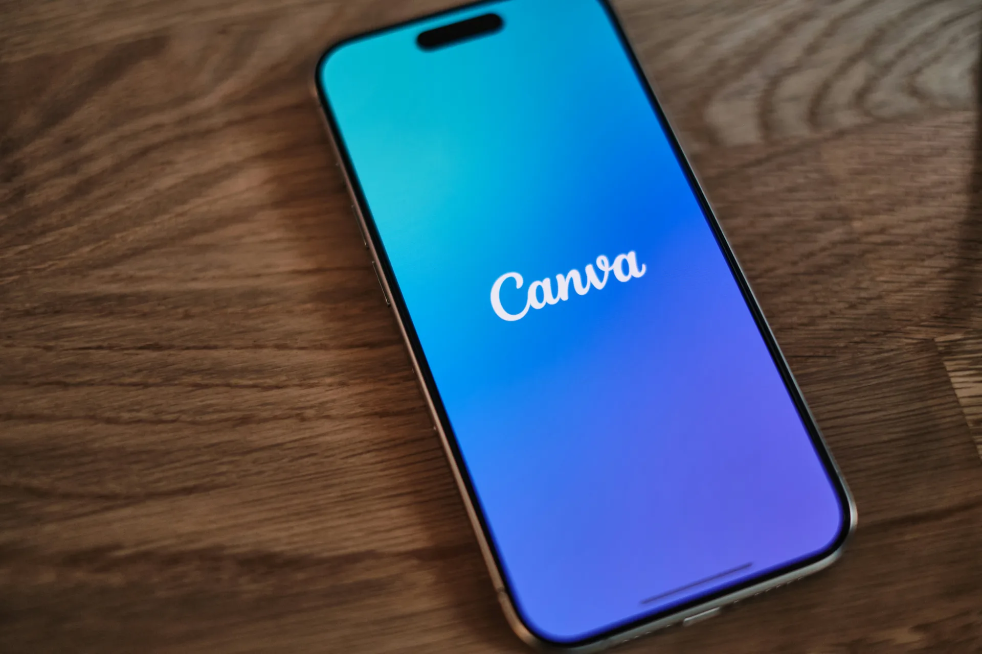 Canva vs Hiring a Designer: When GTA Businesses Should Switch